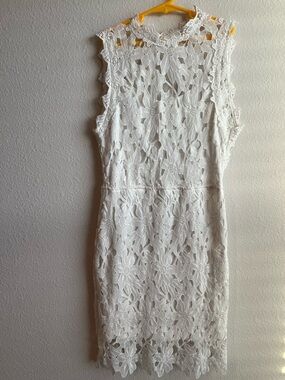 Sleeveless White Floral Lace Midi Dress